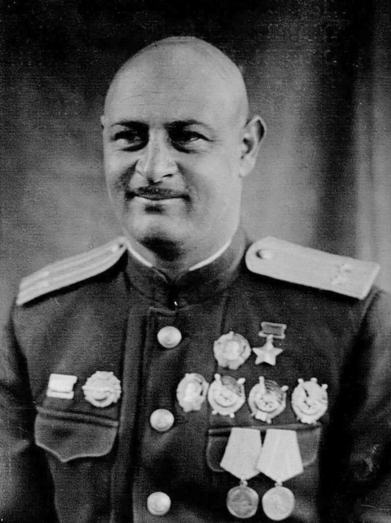 Porträt von Nelson Stepanjan (1913–1944) – Gedenkseite