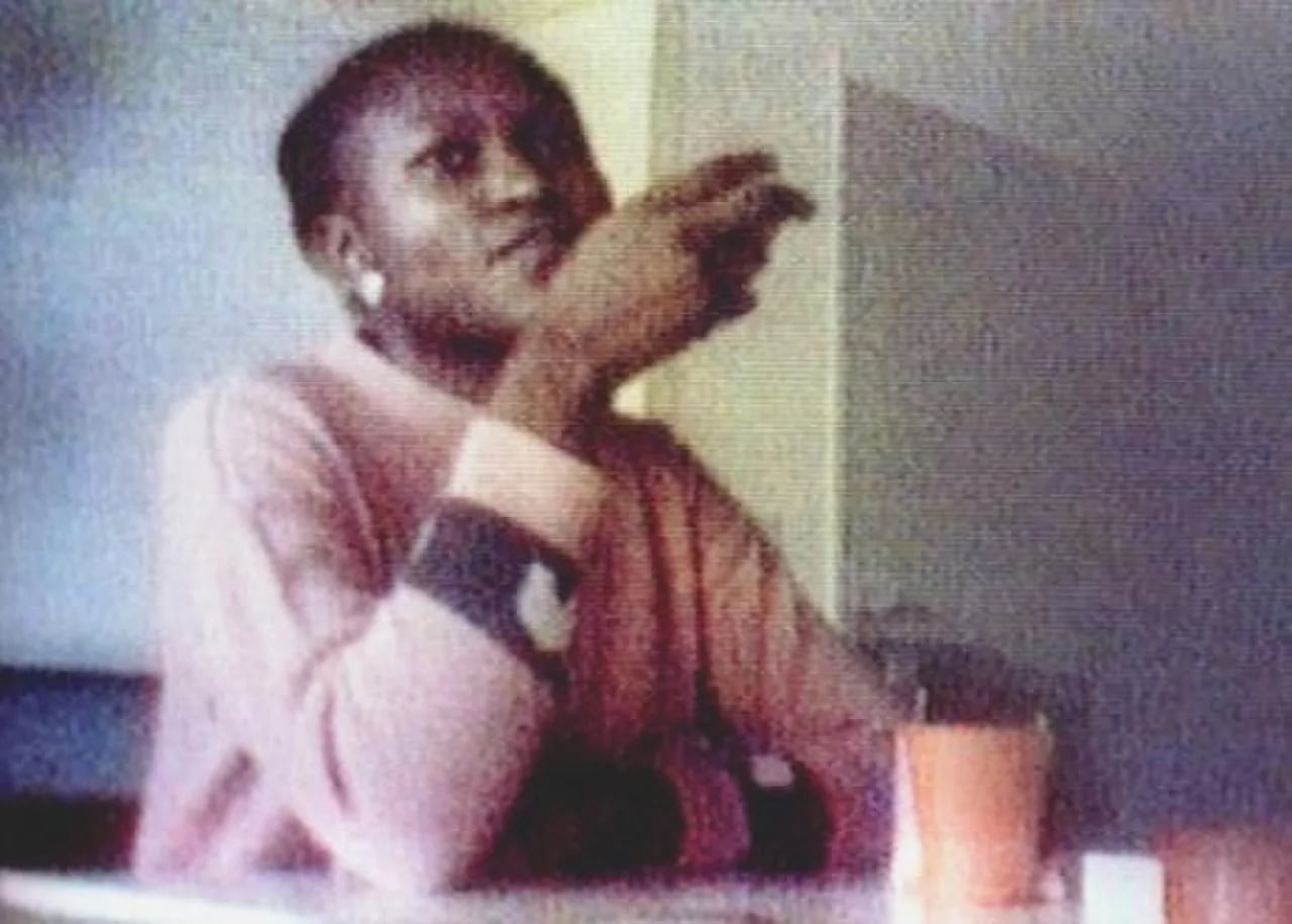 Porträt von Semira Adamu (1978–1998) – Gedenkseite