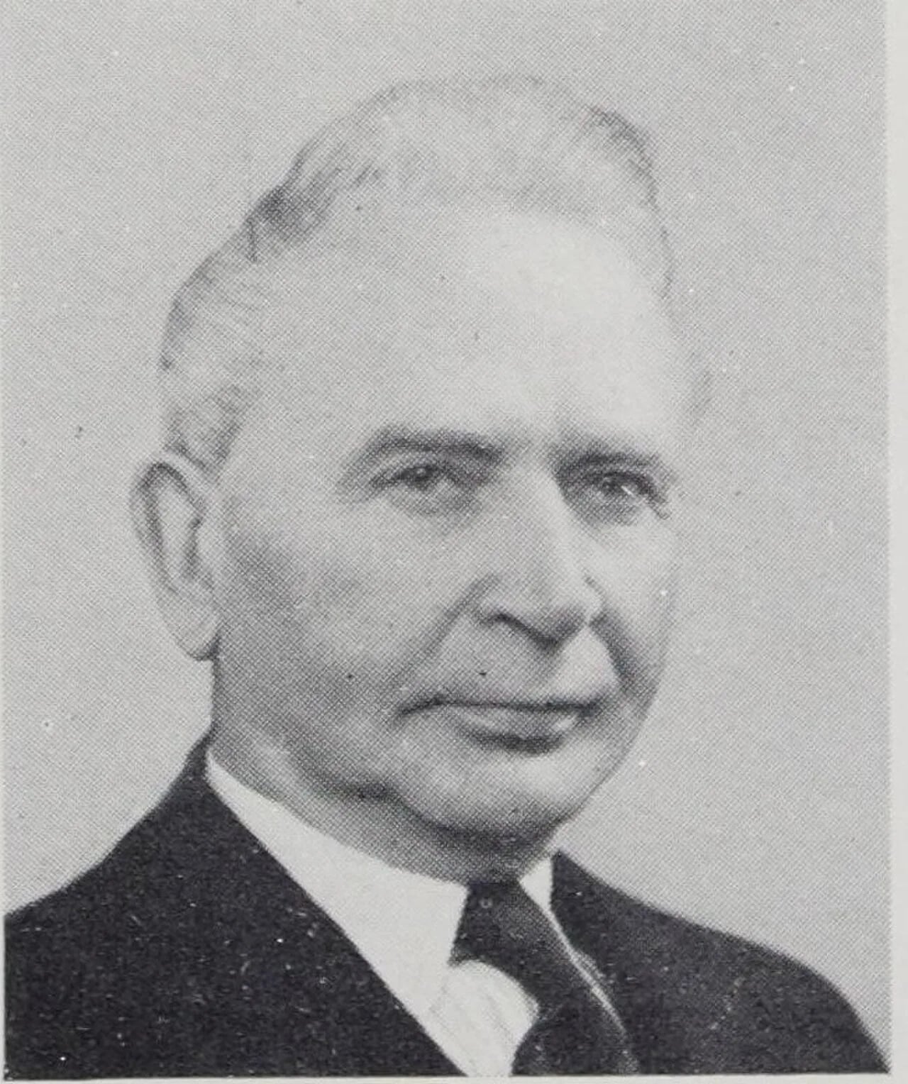 Portrait of Simen Fougner (1871–1963) – memorial page