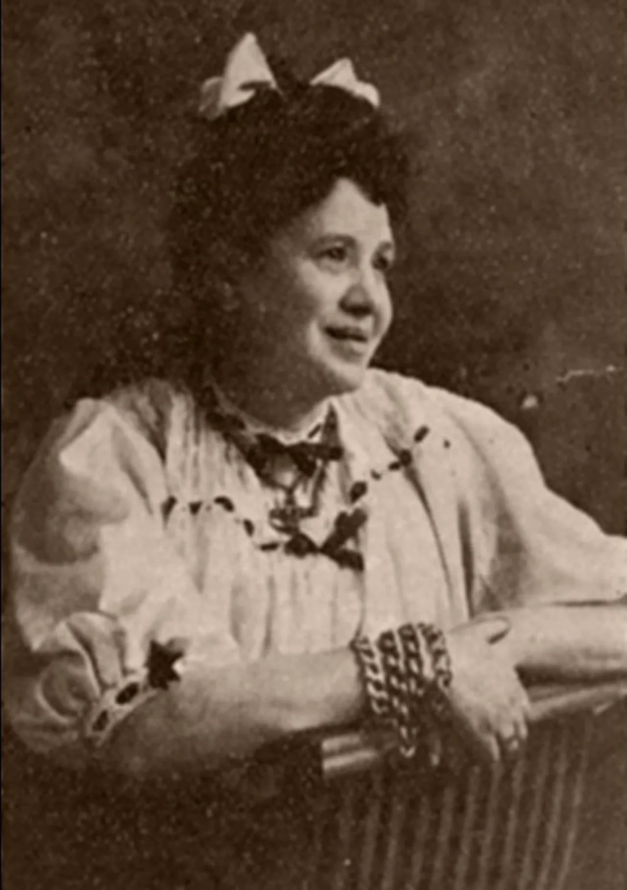 Portrait of Marie Sirois (1865–1920) – memorial page