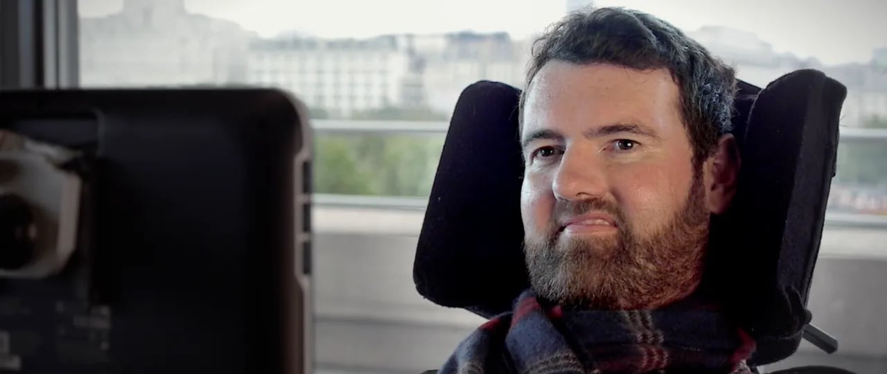 Portrait of Euan MacDonald (1974–2024) – memorial page