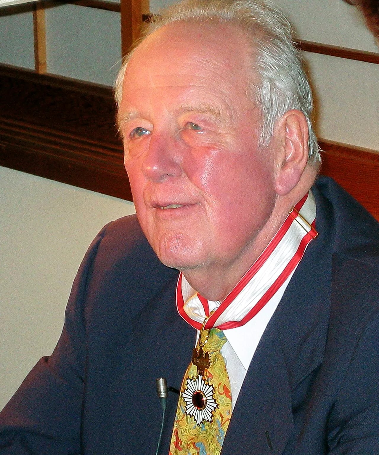 Porträt von John F. Howes (1924–2017) – Gedenkseite