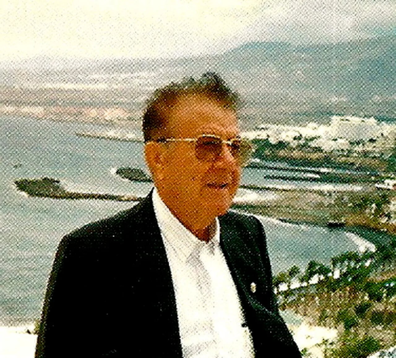Portrait of César Gala Vallejo (1919–2018) – memorial page