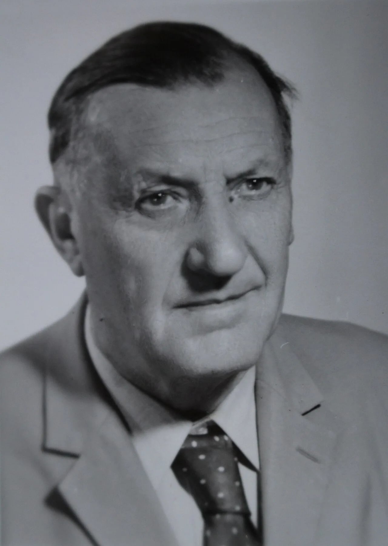 Portrait of Radivoj Franciscus Mikuš (1906–1983) – memorial page