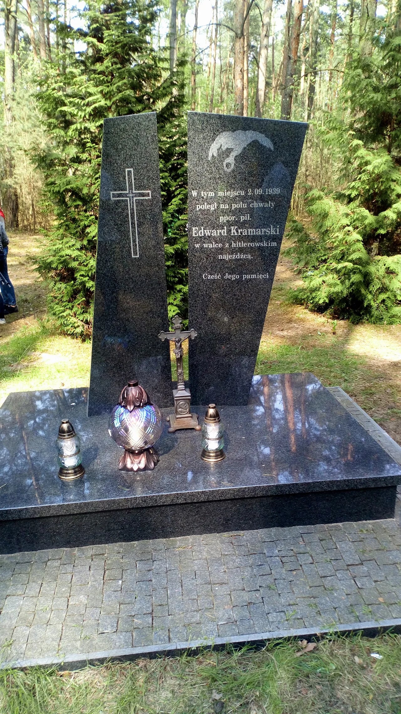 Portrait of Edward Kramarski (1915–1939) – memorial page
