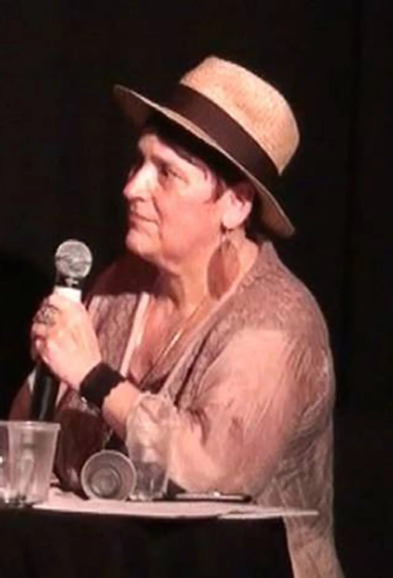 Porträt von Ewa Karbowska (1960–2025) – Gedenkseite