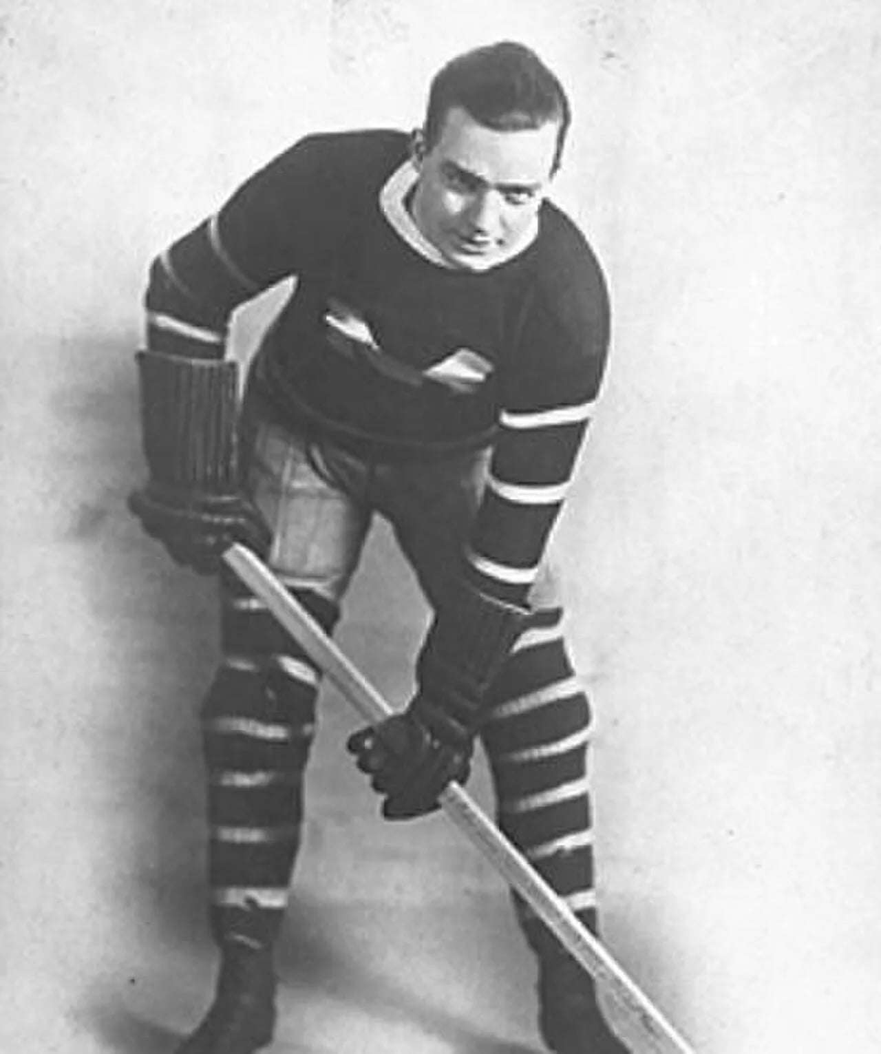 Portrait of Nels Stewart (1902–1957) – memorial page