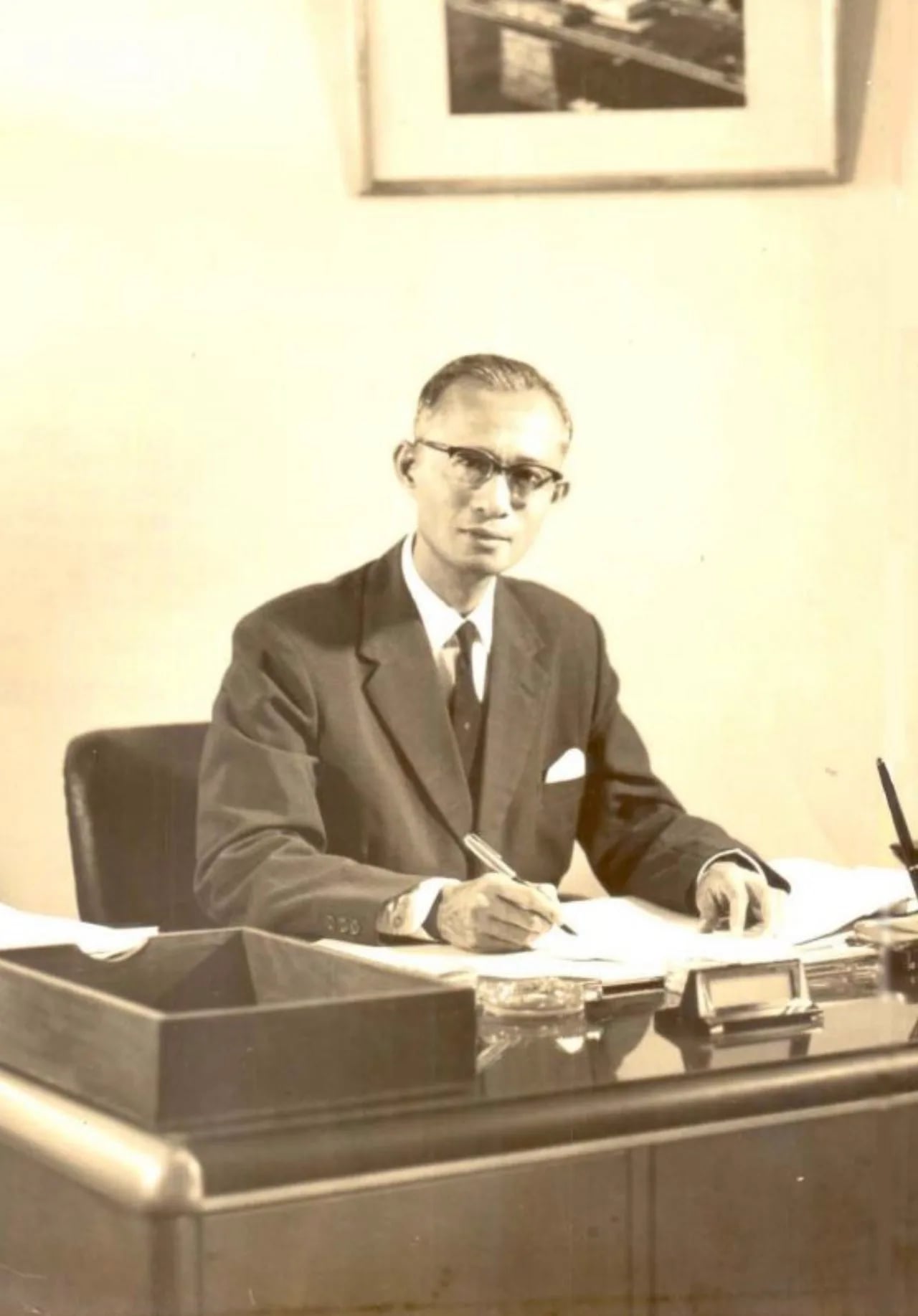 Porträt von U Nyun (1910–1996) – Gedenkseite