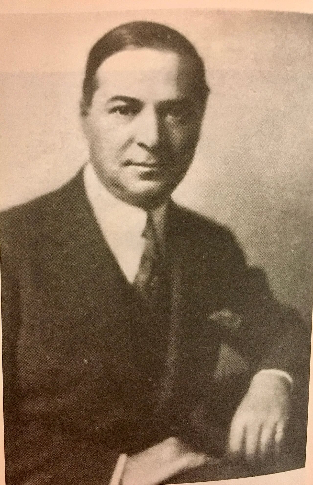 Porträt von Umberto Gnoli (1878–1947) – Gedenkseite