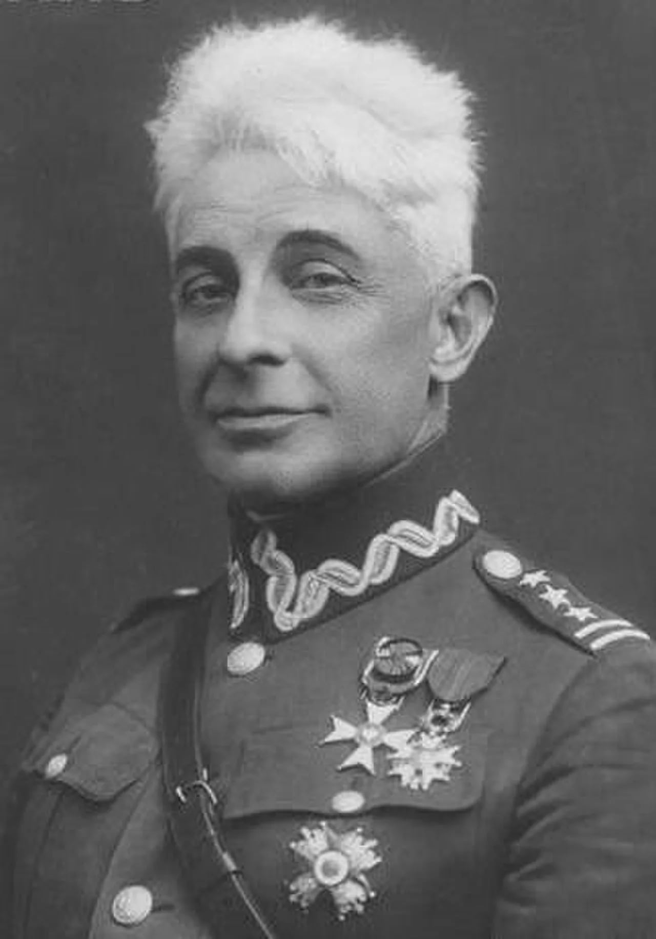 Porträt von Leon Łuskino (1872–1948) – Gedenkseite