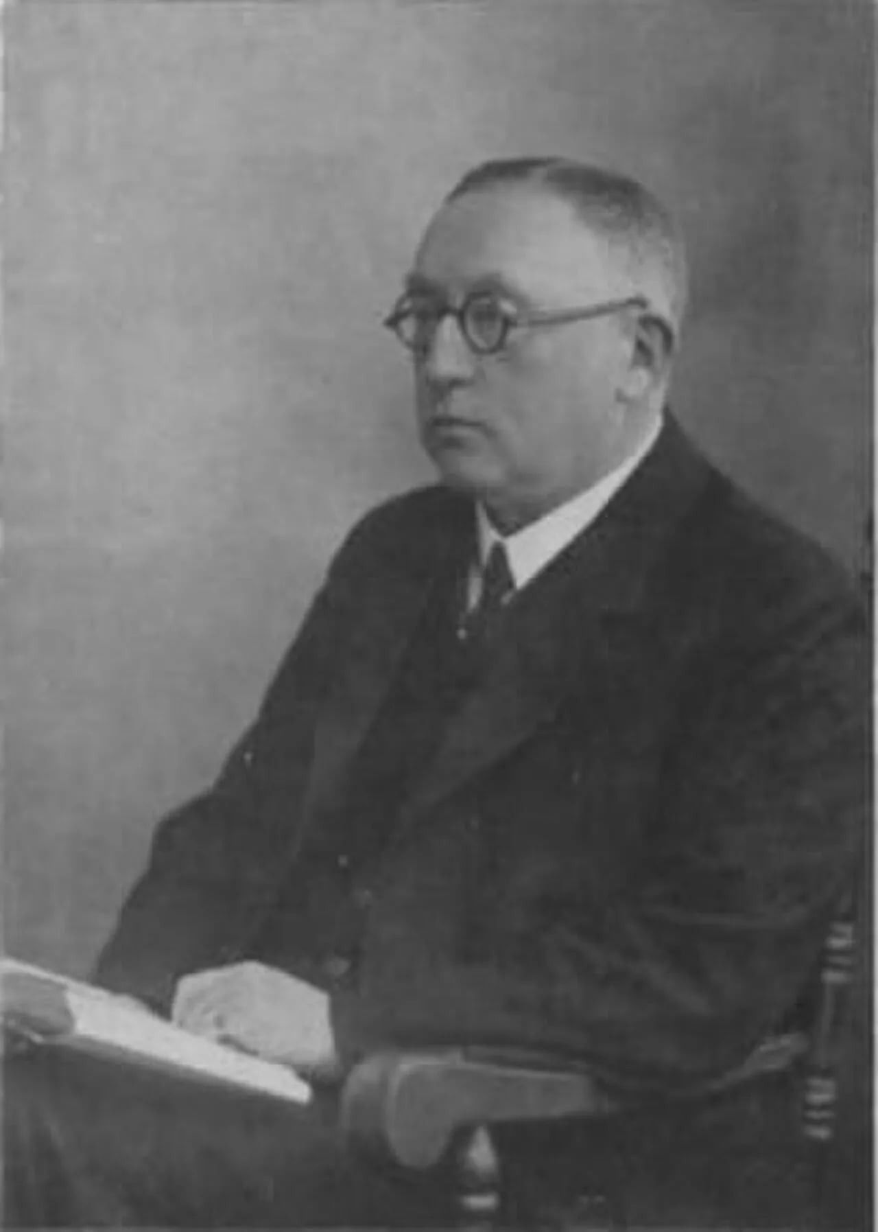 Portrait of Gualthérus Kolff (1879–1959) – memorial page