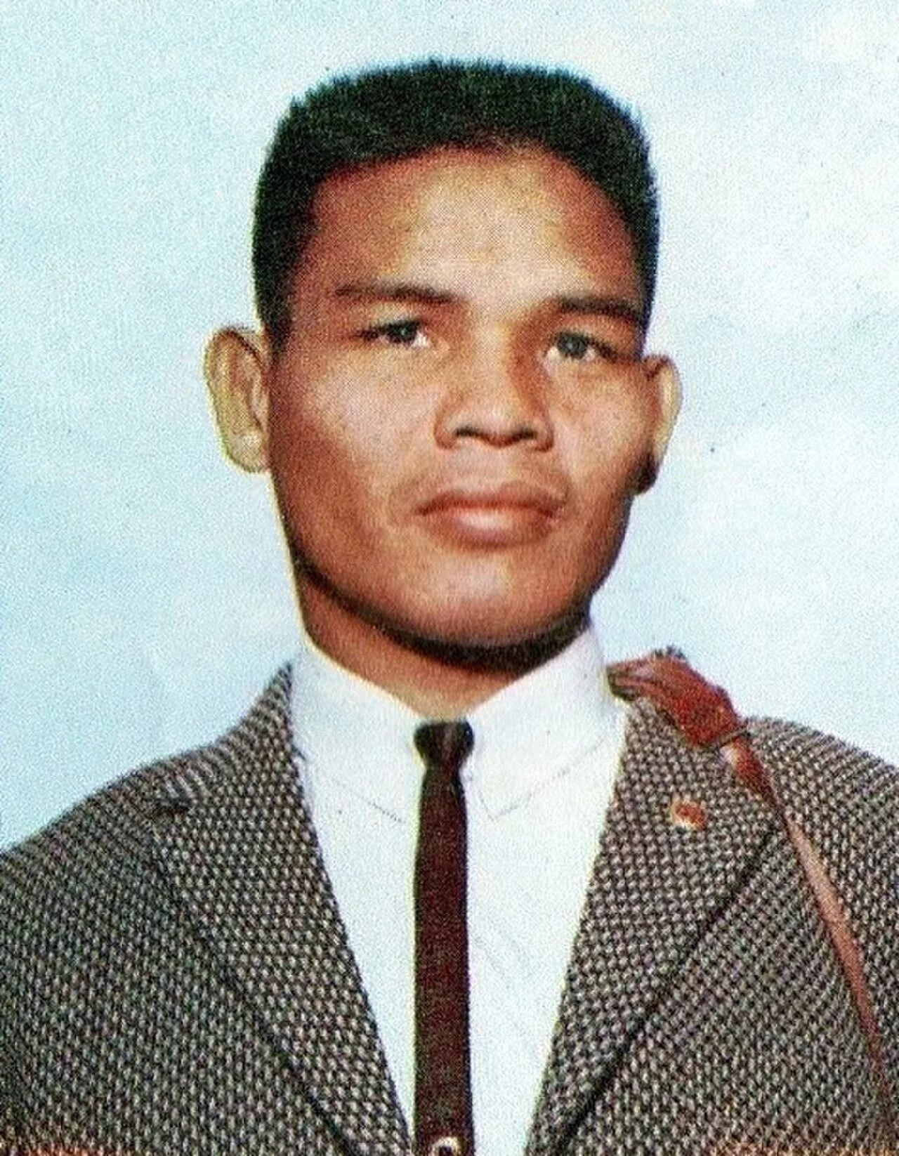 Porträt von Chartchai Chionoi (1942–2018) – Gedenkseite