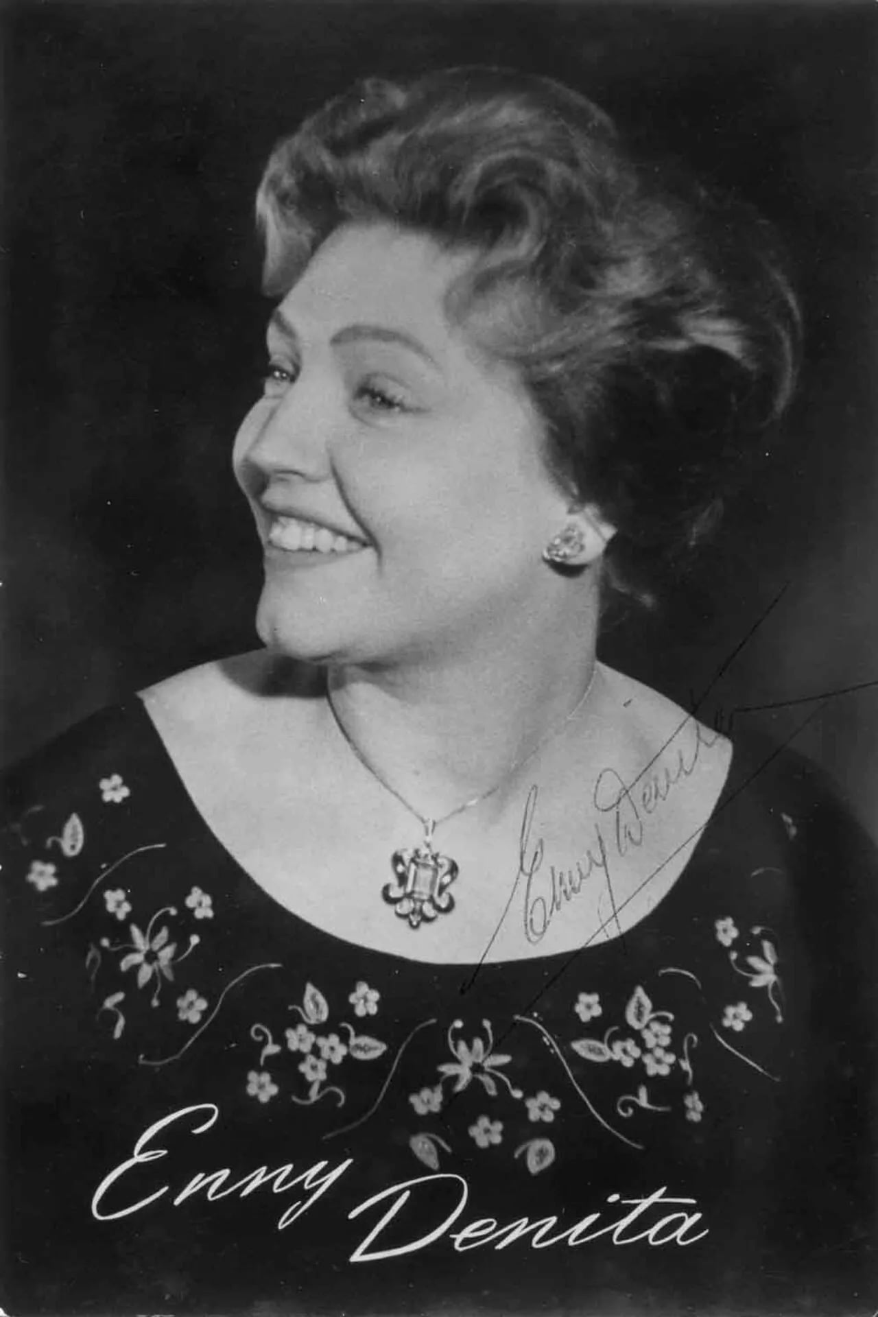 Portrait of Enny Denita (1928–2022) – memorial page