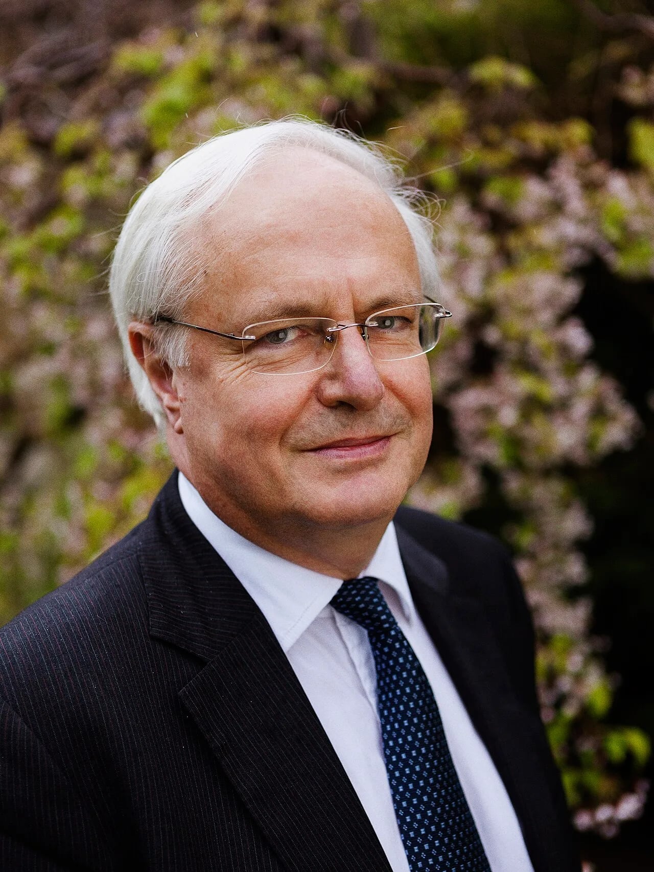 Portrait of Christopher M. Dobson (1949–2019) – memorial page