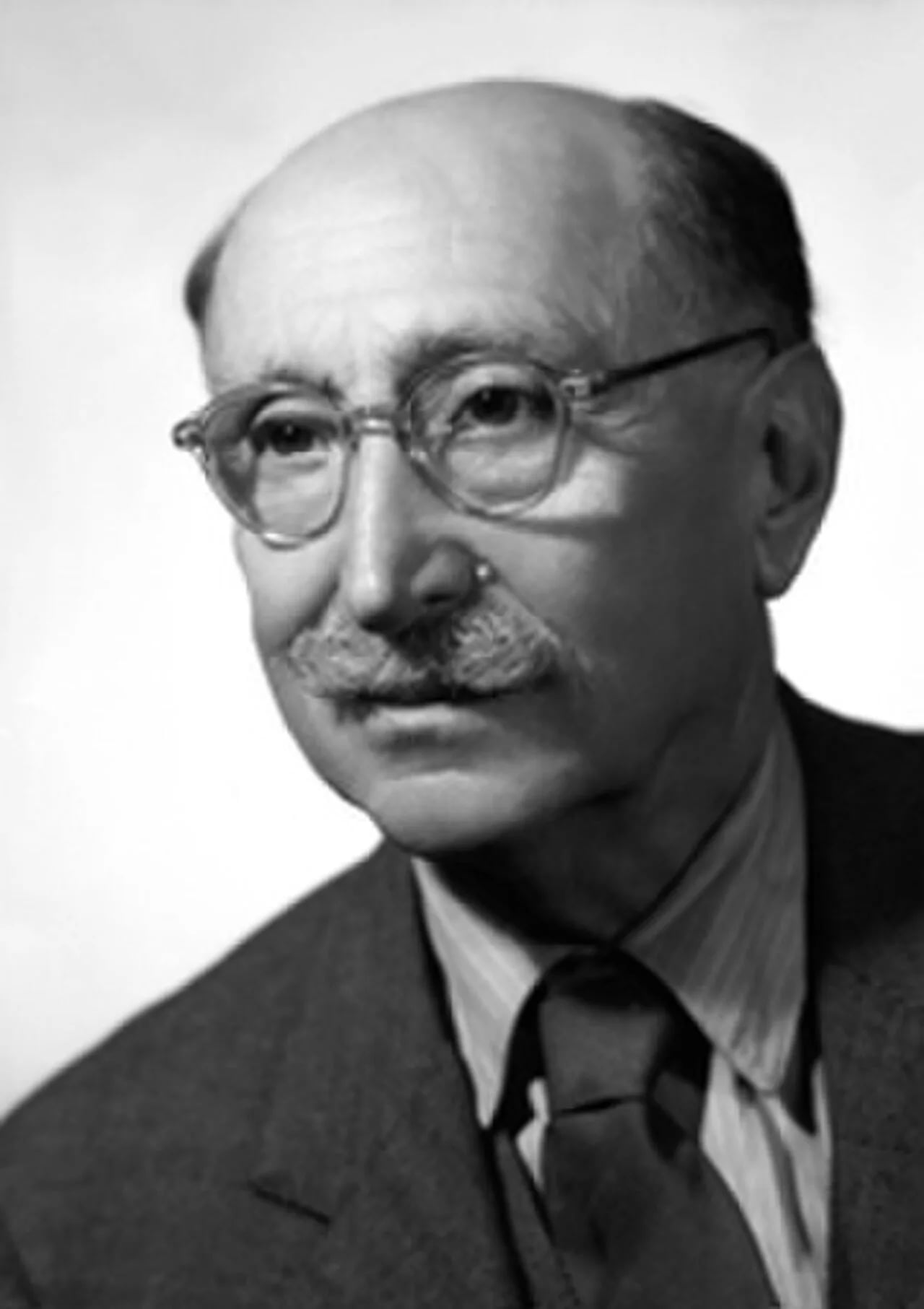 Portrait of Cesare Gavina (1881–1969) – memorial page