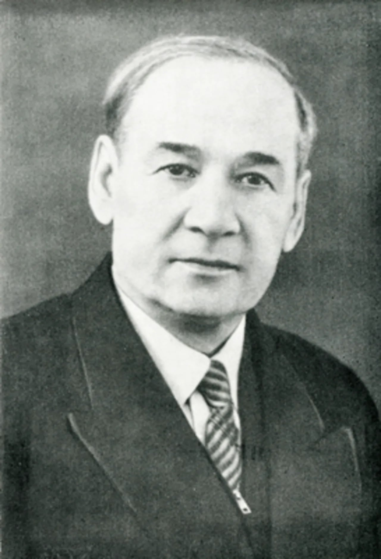 Portrait of Näqi İsänbät (1899–1992) – memorial page
