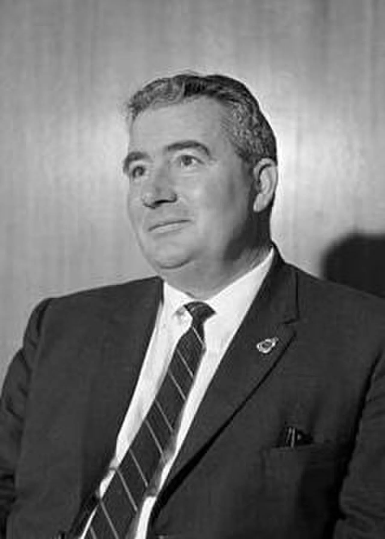 Porträt von Des O'Neil (1920–1999) – Gedenkseite