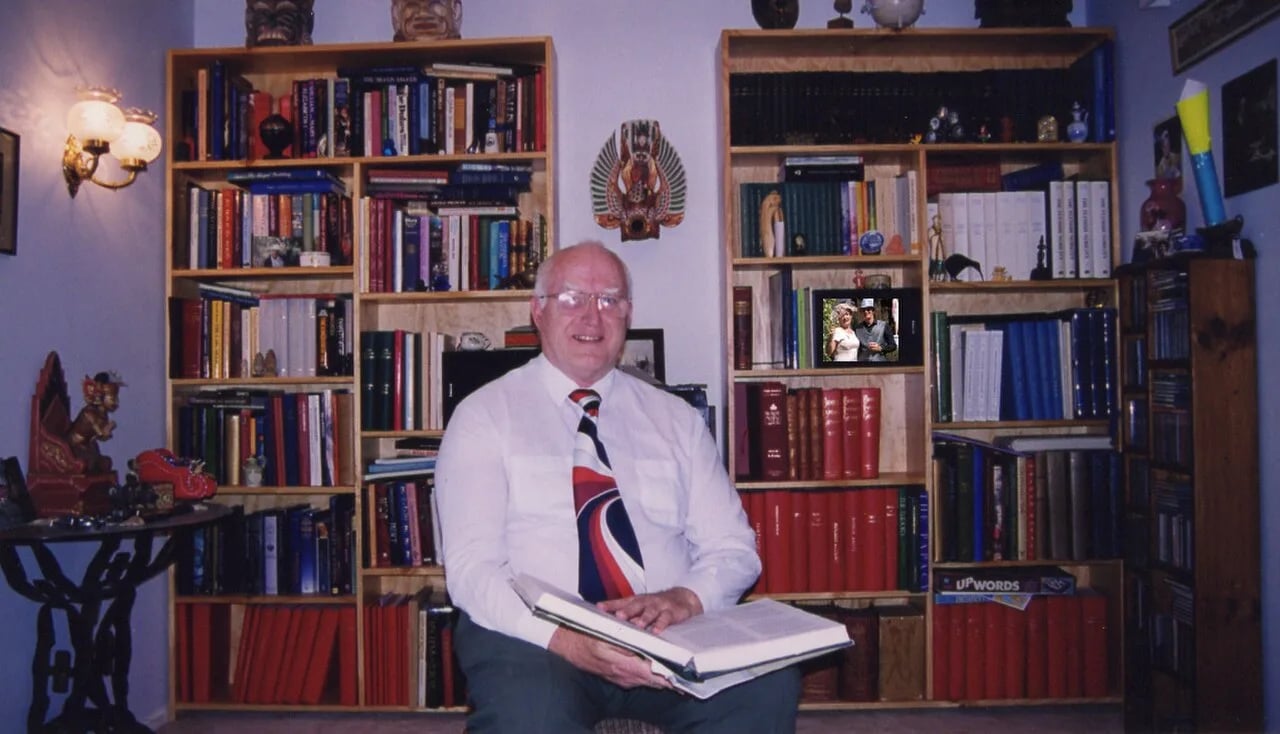 Porträt von Leo van de Pas (1942–2016) – Gedenkseite