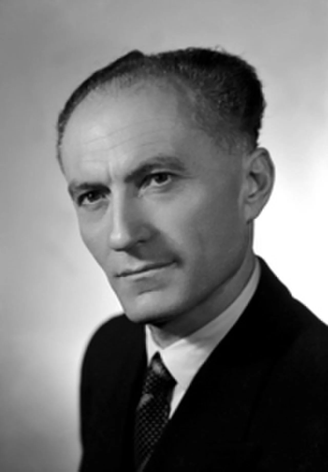 Porträt von Francesco Alunni Pierucci (1902–1985) – Gedenkseite