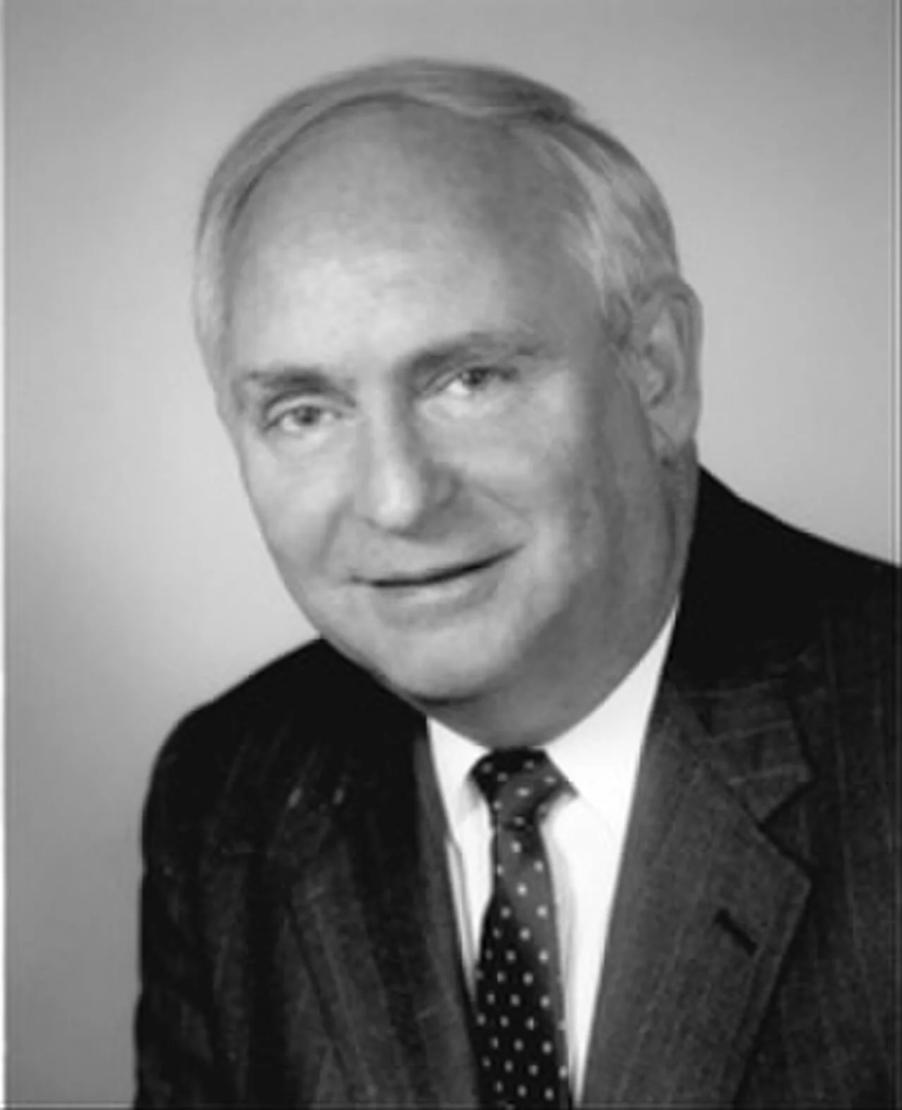 Porträt von Robert E. Glennen (1933–2015) – Gedenkseite