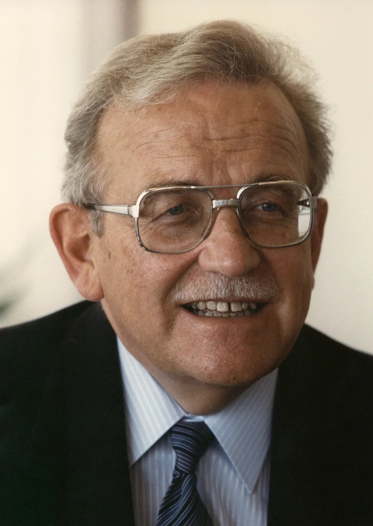 Porträt von Nicolas Mosar (1927–2004) – Gedenkseite