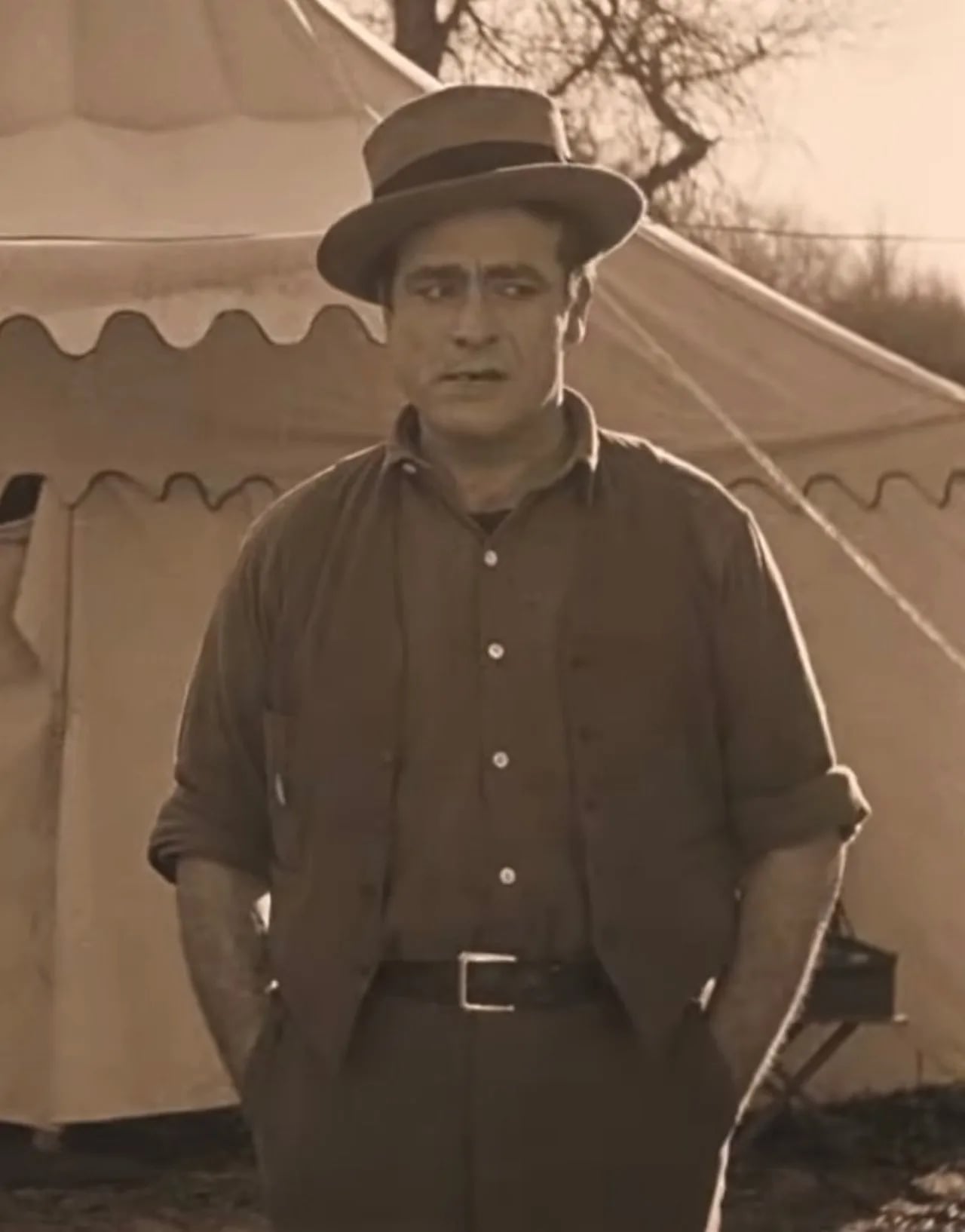 Porträt von Budd Fine (1894–1966) – Gedenkseite