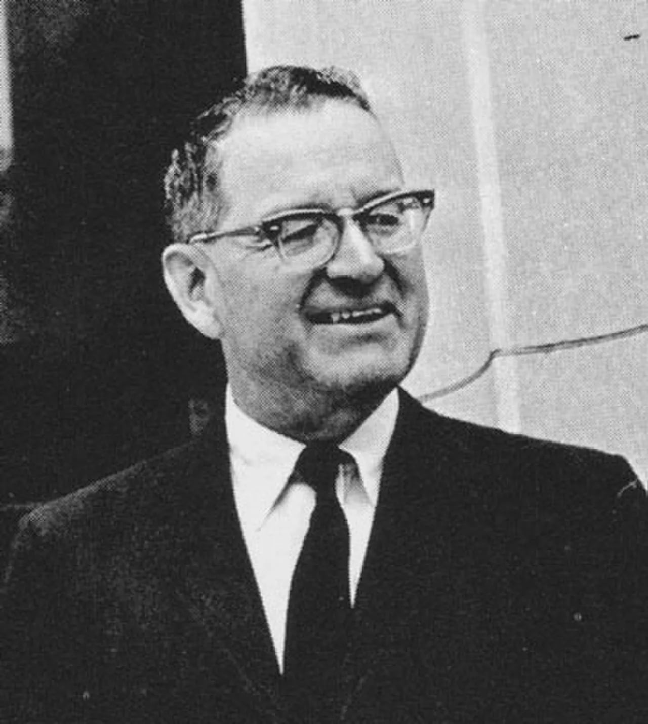 Portrait of Larry Boylan (1908–1997) – memorial page