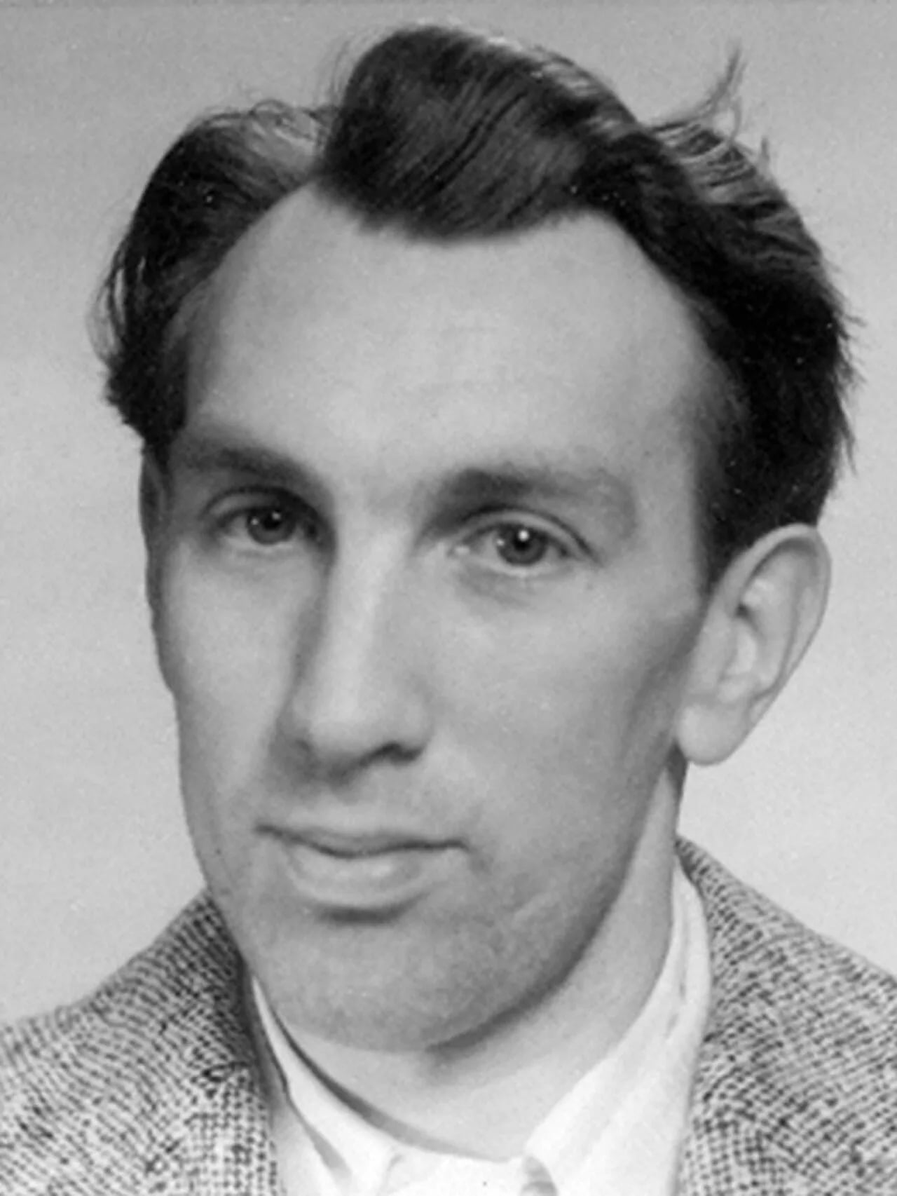 Portrait of Gunnar Sjölin (1924–2015) – memorial page