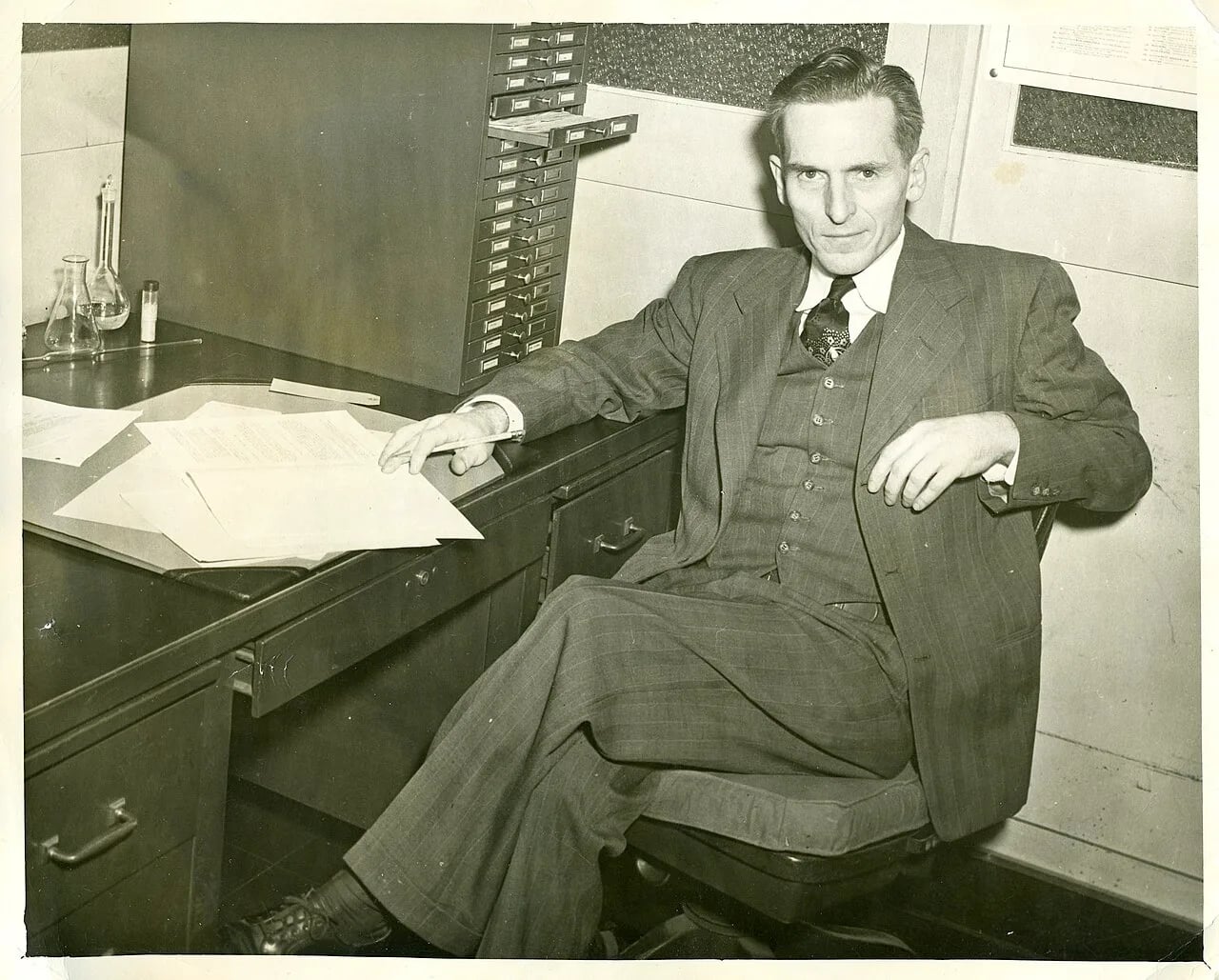 Portrait of Joseph Thomas Walker (1908–1952) – memorial page