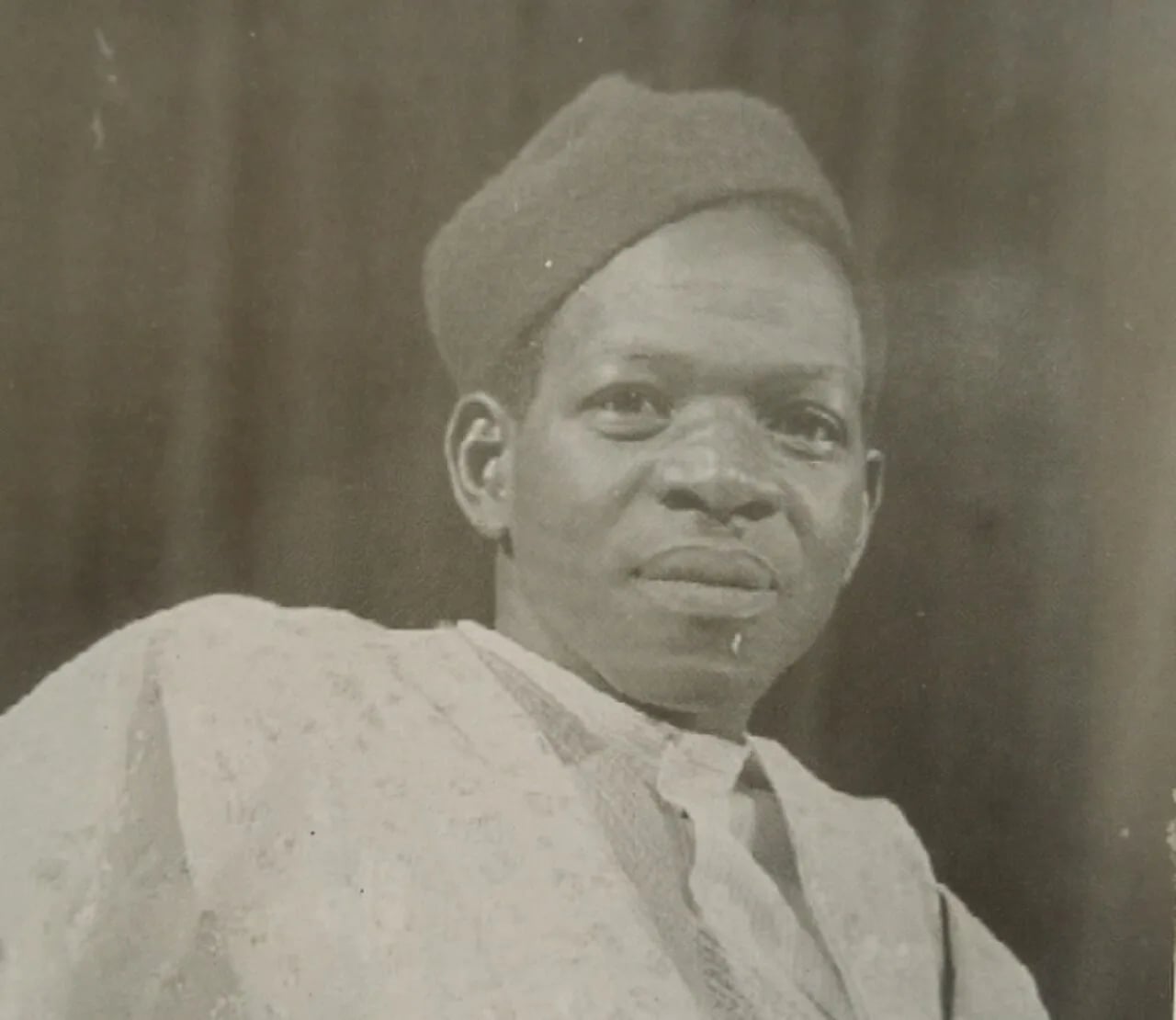 Porträt von Nasir Mamman (1929–2019) – Gedenkseite