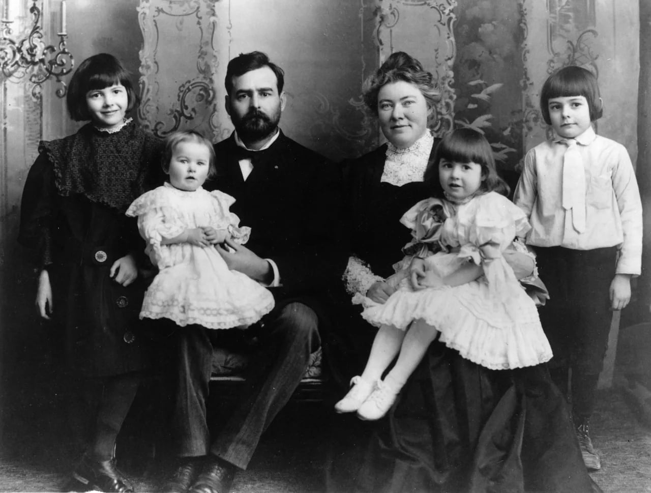 Portrait of Clarence Hemingway (1871–1928) – memorial page
