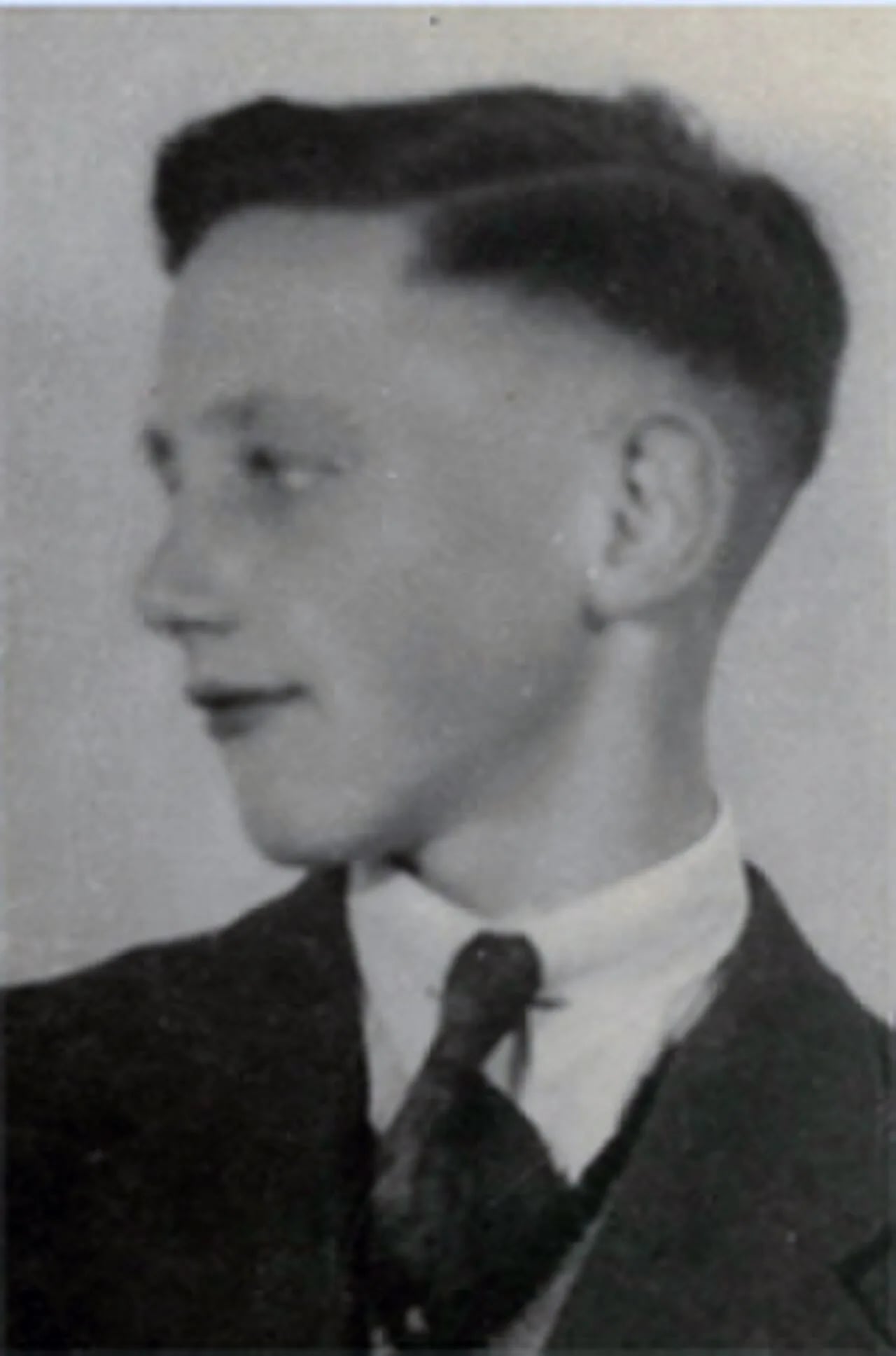 Portrait of Hendrik Jakob Lever jr. (1923–1944) – memorial page