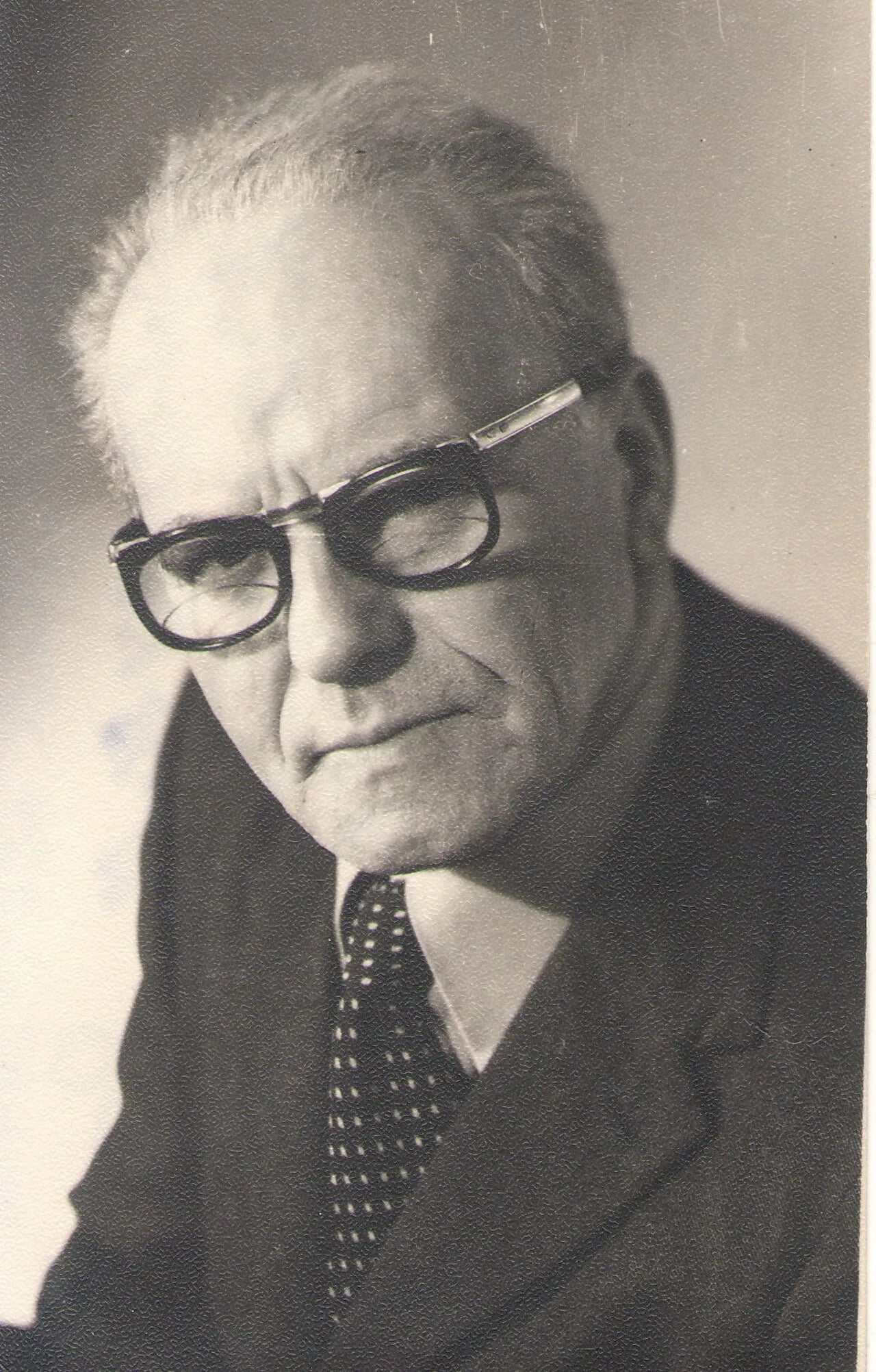 Porträt von Alexander Jakowlewitsch Suchow (1903–1991) – Gedenkseite