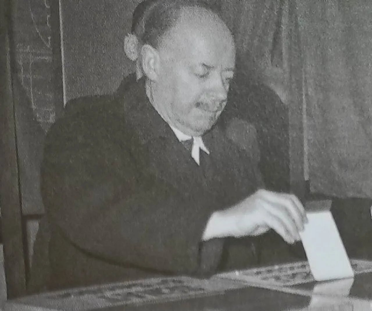 Portrait of Louis Huart (1880–1964) – memorial page