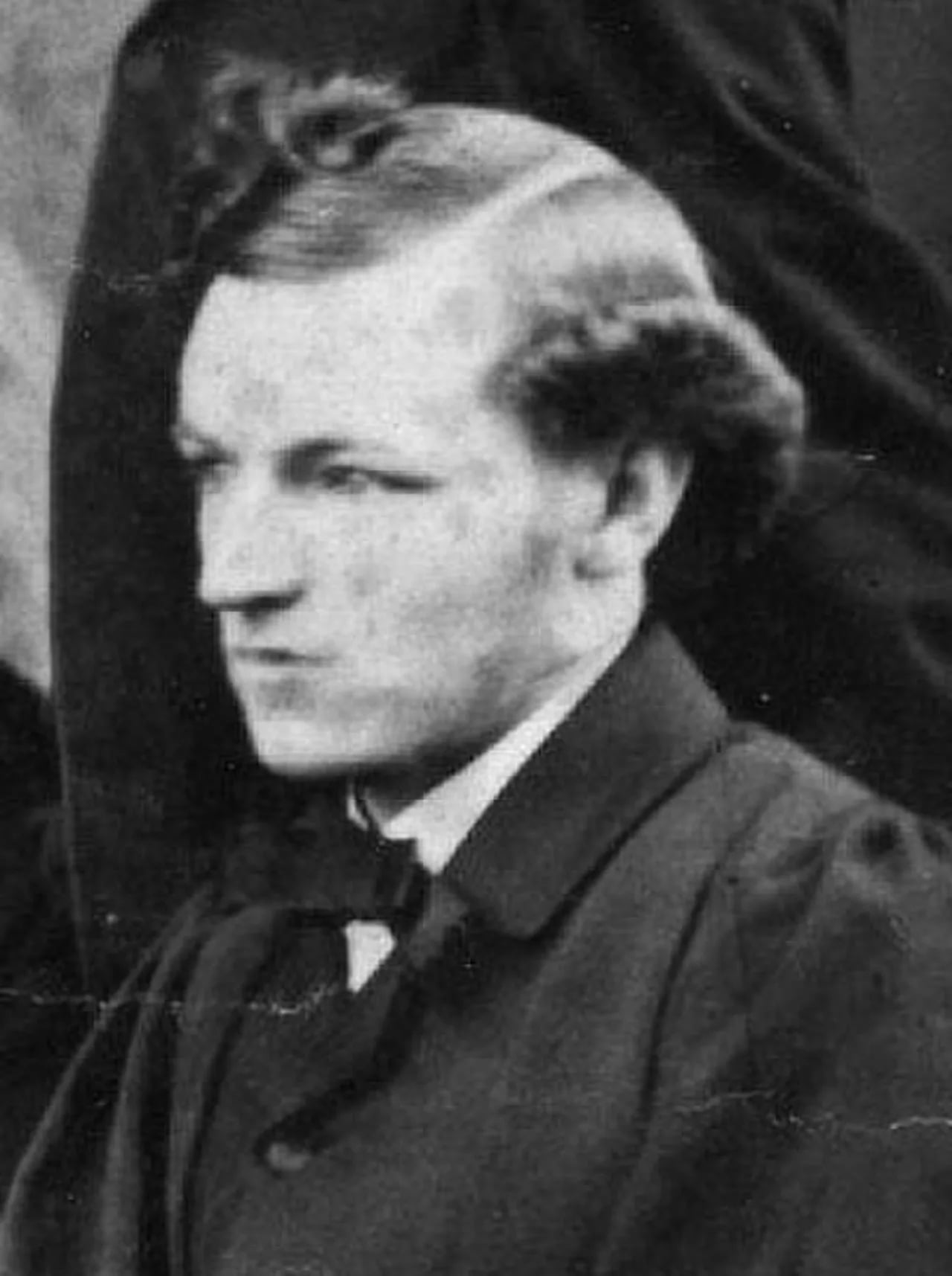 Porträt von Thomas Erskine Holland (1835–1926) – Gedenkseite
