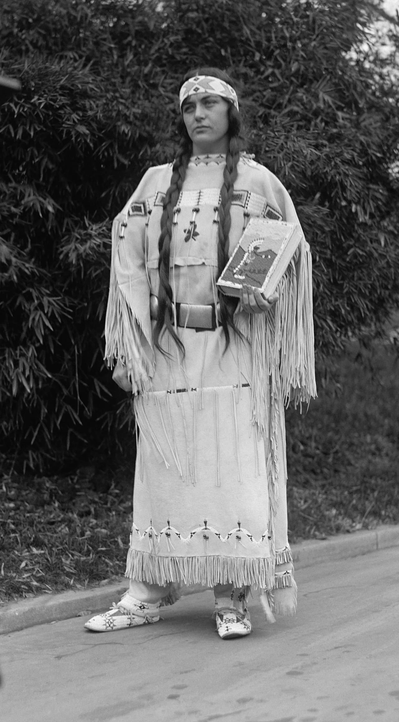 Portrait of Ruth Muskrat Bronson (1897–1982) – memorial page
