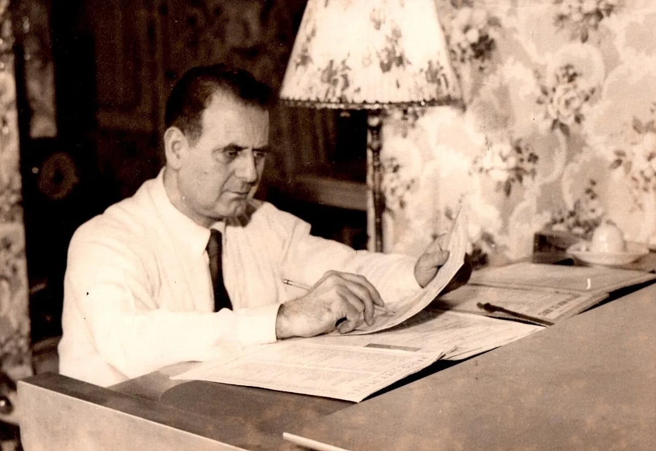 Portrait of Mischa Portnoff (1901–1979) – memorial page