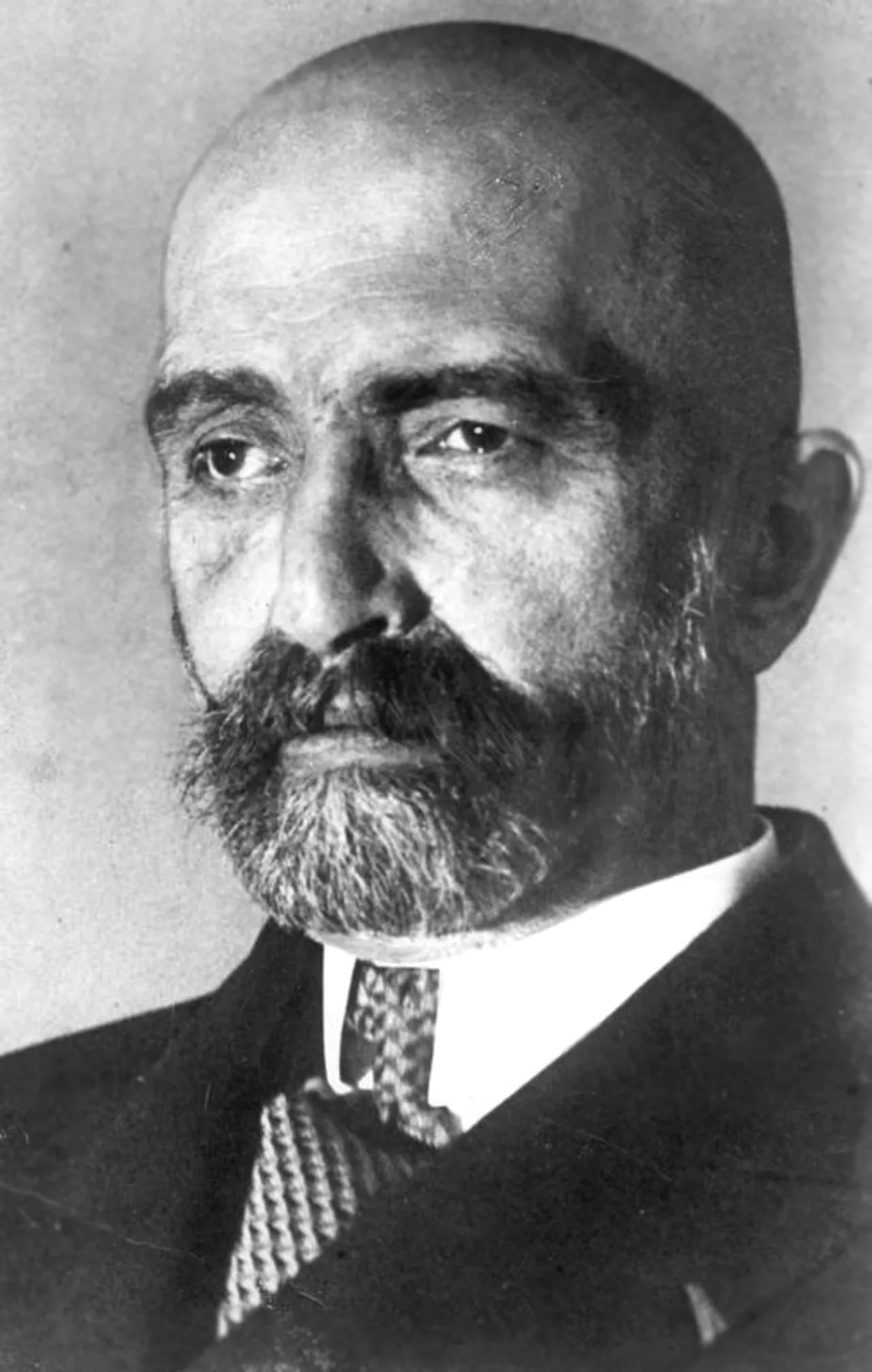 Portrait of Walery Sławek (1879–1939) – memorial page