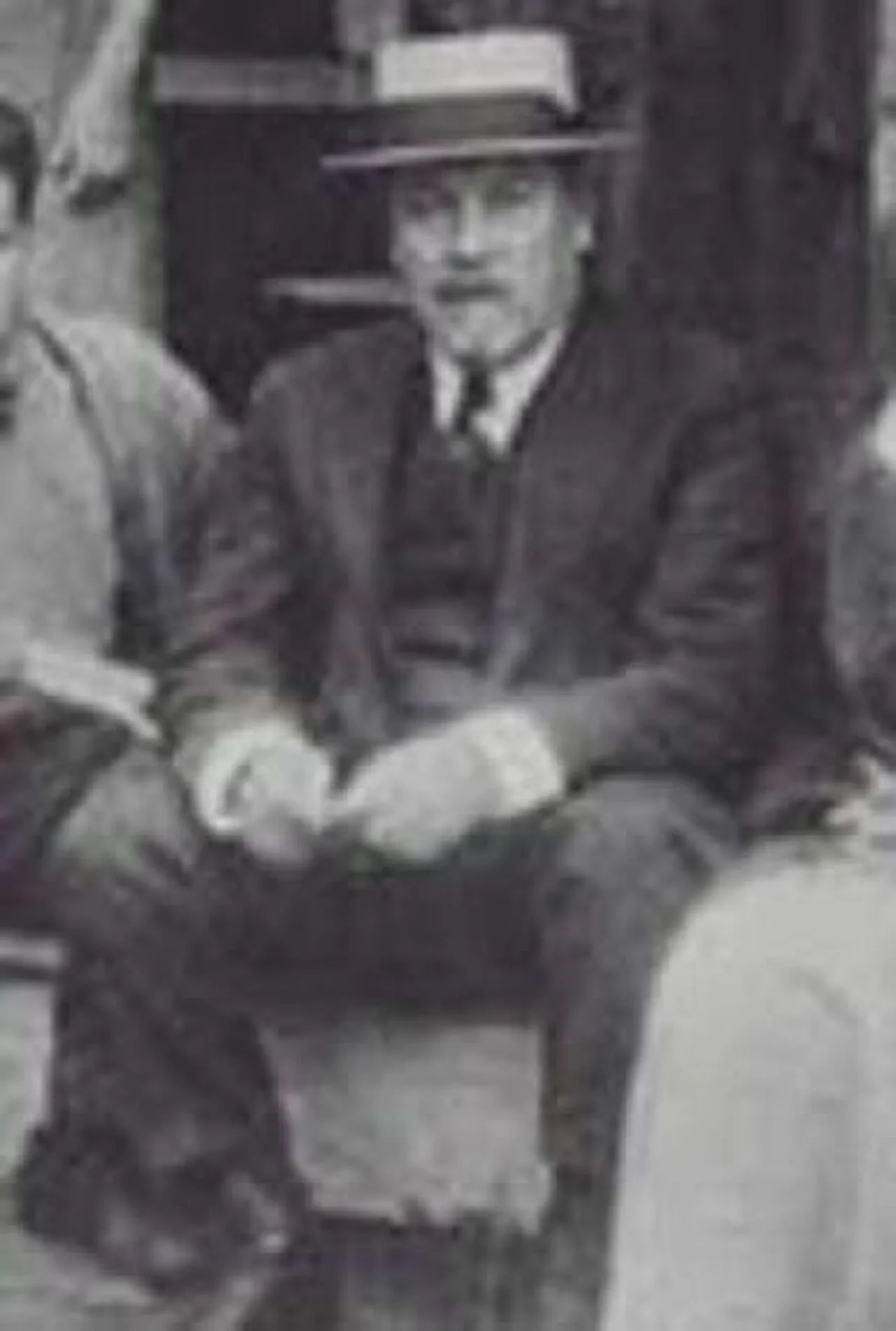 Portrait of Paul Cornoyer (1864–1923) – memorial page