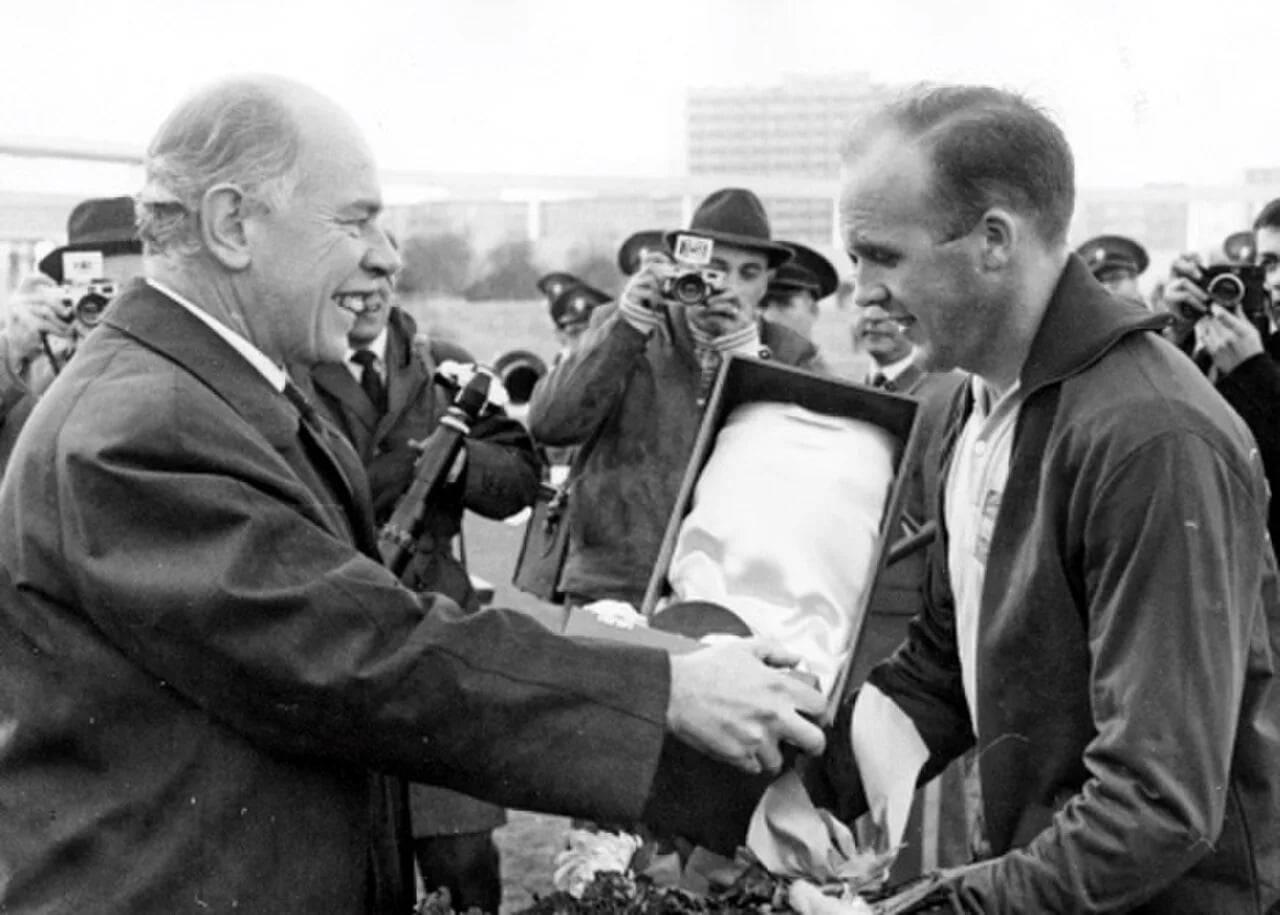 Portrait of Prawitz Öberg (1930–1995) – memorial page