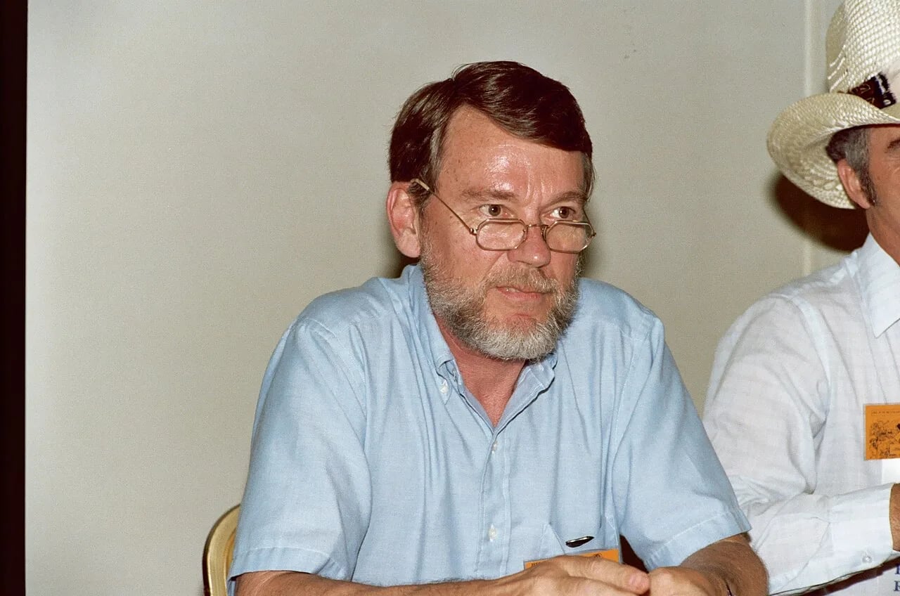 Portrait of Dave Graue (1926–2001) – memorial page
