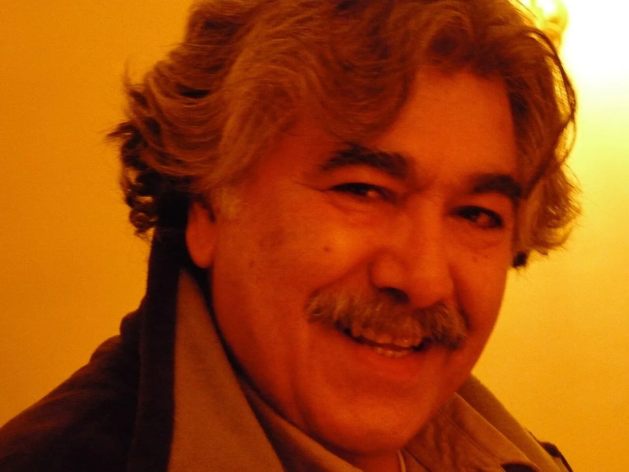 Porträt von Reza Daneshvar (1948–2015) – Gedenkseite