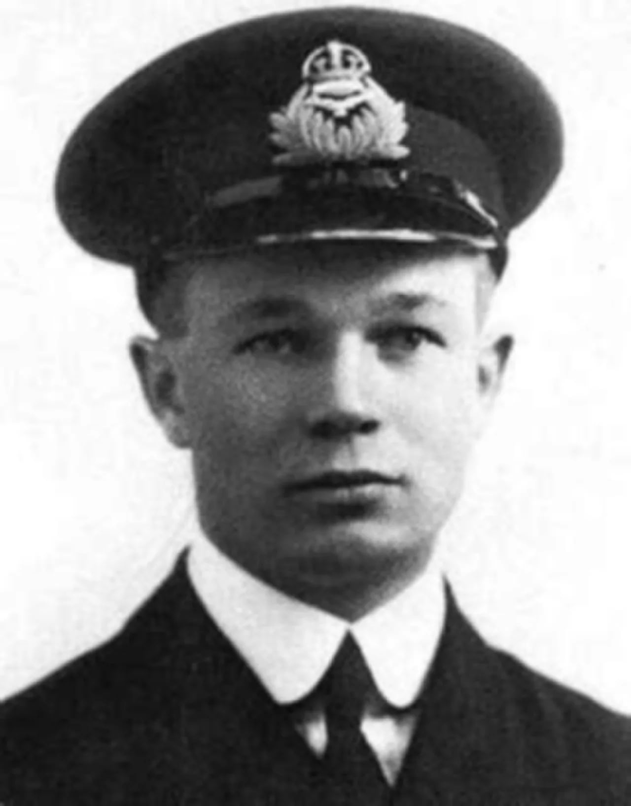 Portrait of Arthur Roy Brown (1893–1944) – memorial page