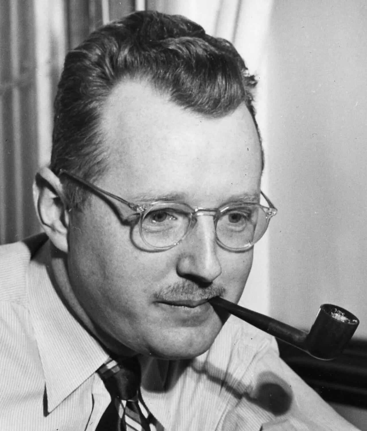 Portrait of Orville Frank Tuttle (1916–1983) – memorial page