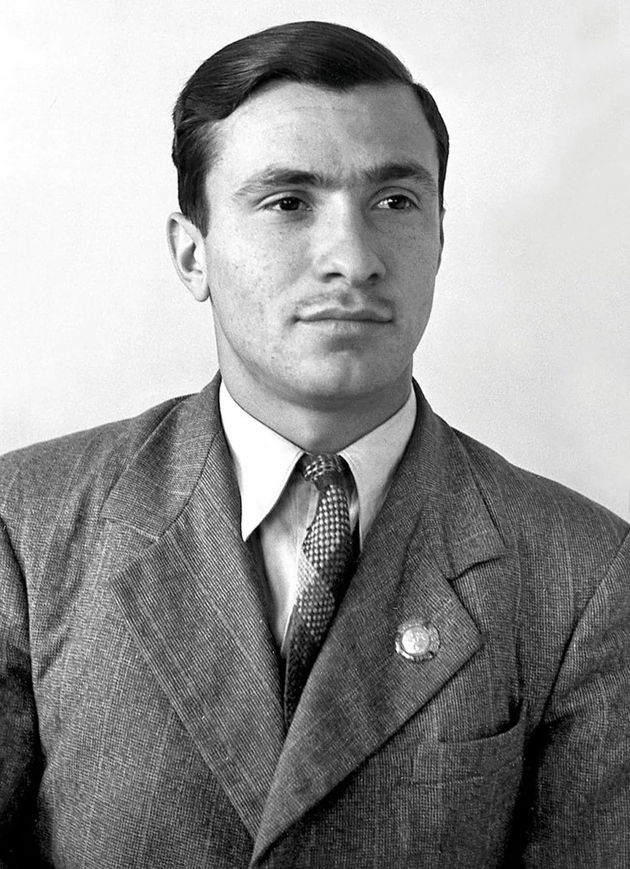 Portrait of Alakbar Mammadov (1930–2014) – memorial page