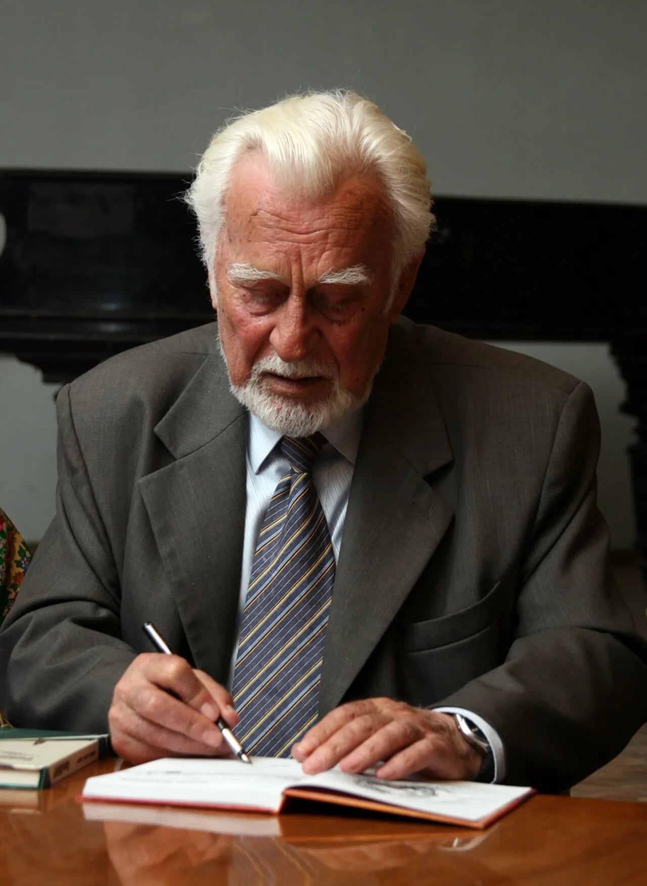 Portrait of Roman Iwanytschuk (1929–2016) – memorial page