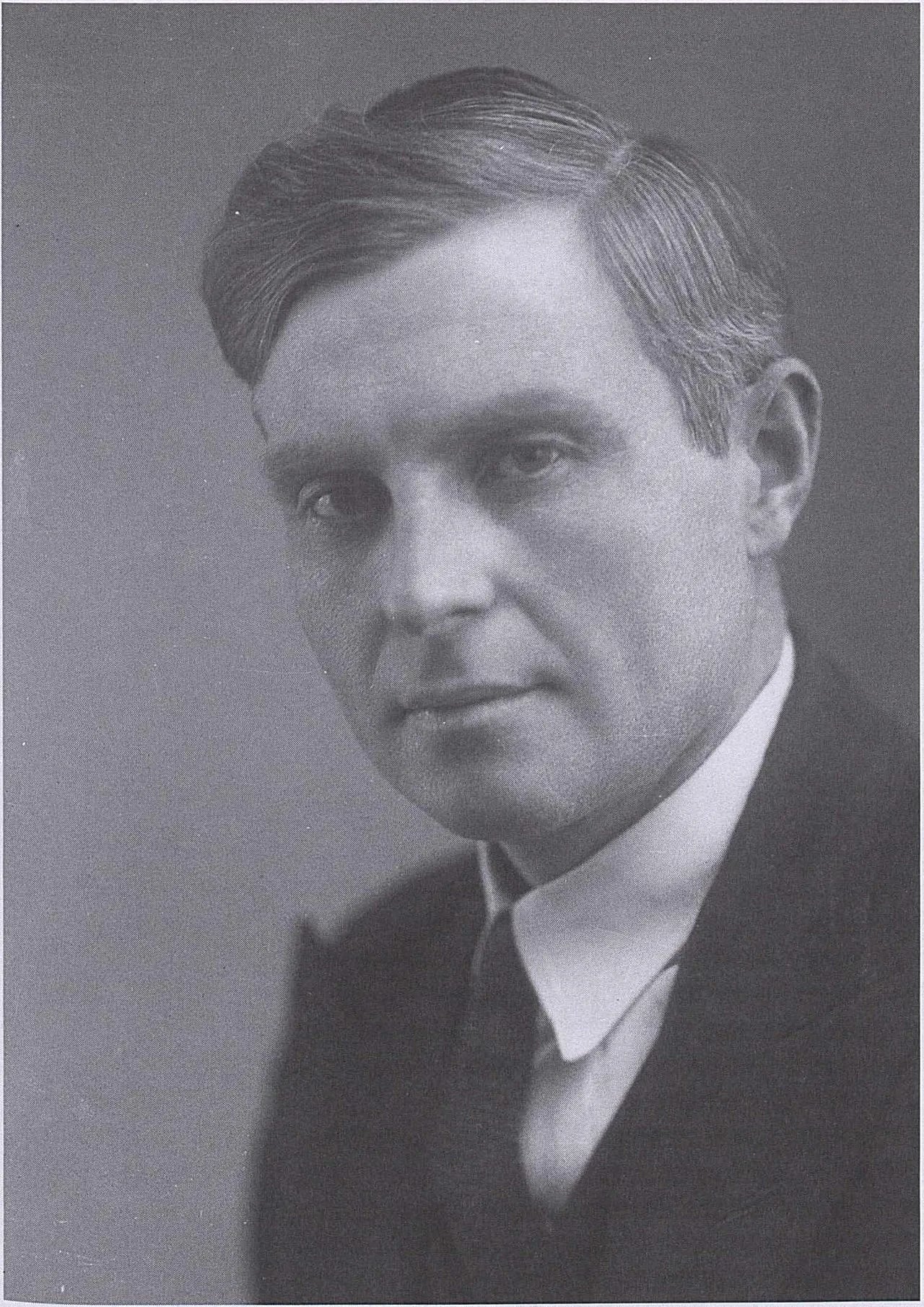 Portrait of Brynjólfur Bjarnason (1898–1989) – memorial page