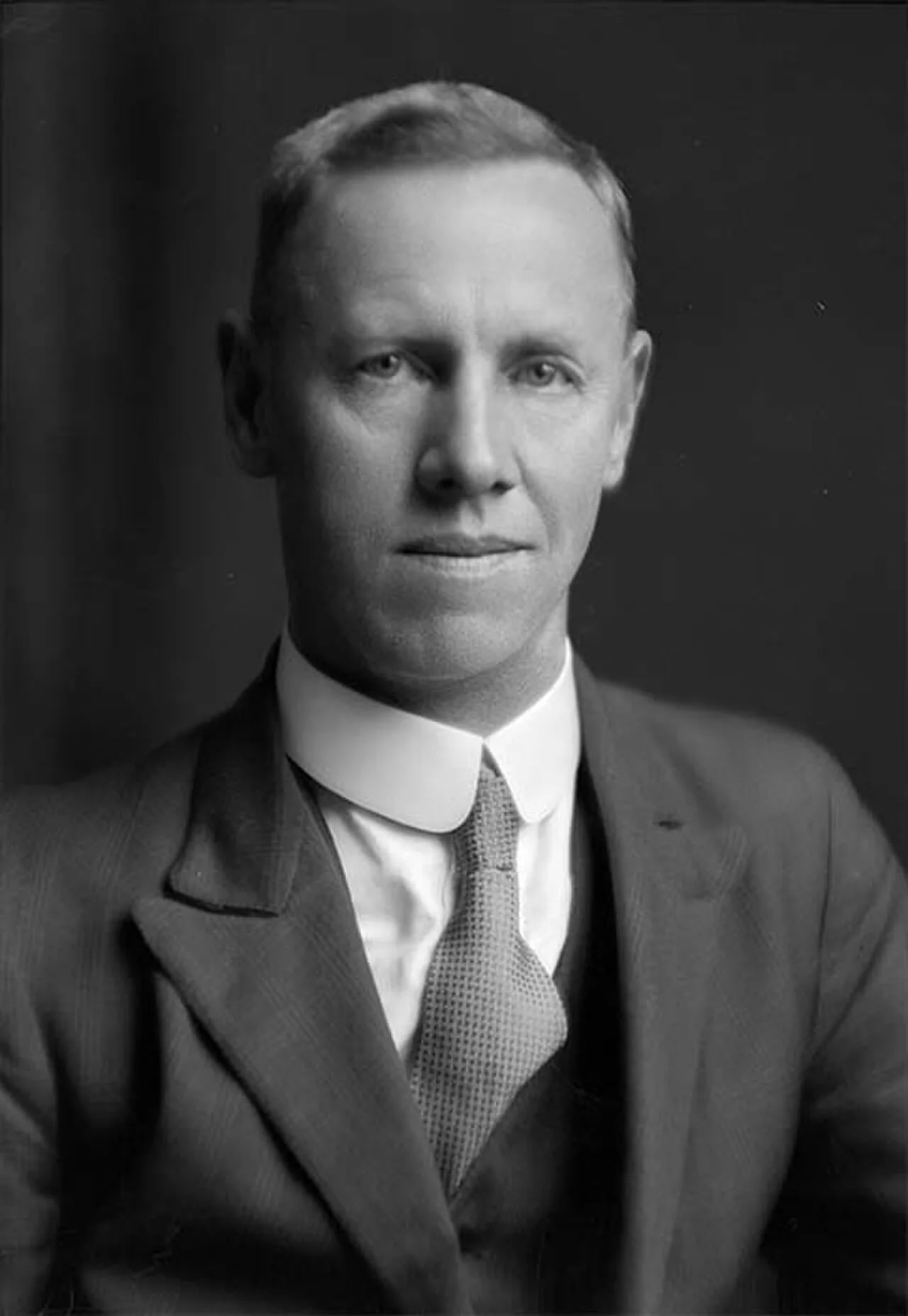Portrait of Walter Oliver (1883–1957) – memorial page