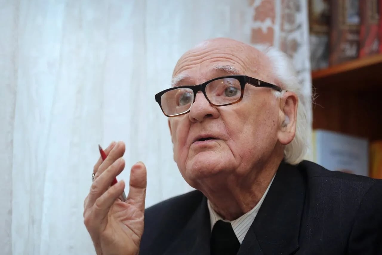 Portrait of Ödön Szabolcs Barlay (1919–2018) – memorial page
