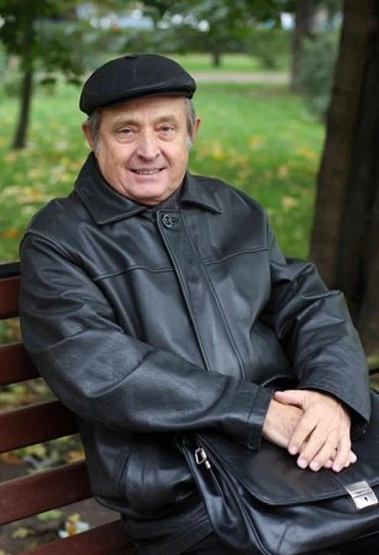 Porträt von Alexander Wladimirowitsch Ostrowski (1947–2015) – Gedenkseite